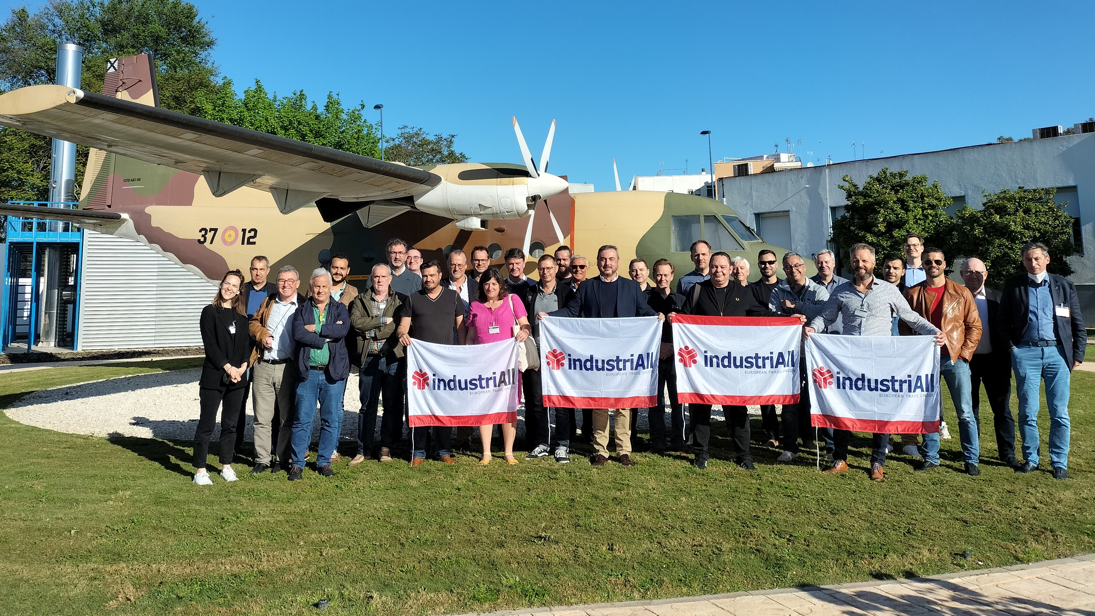 Military aerospace industry: unions anticipate the impact of more industrial cooperation